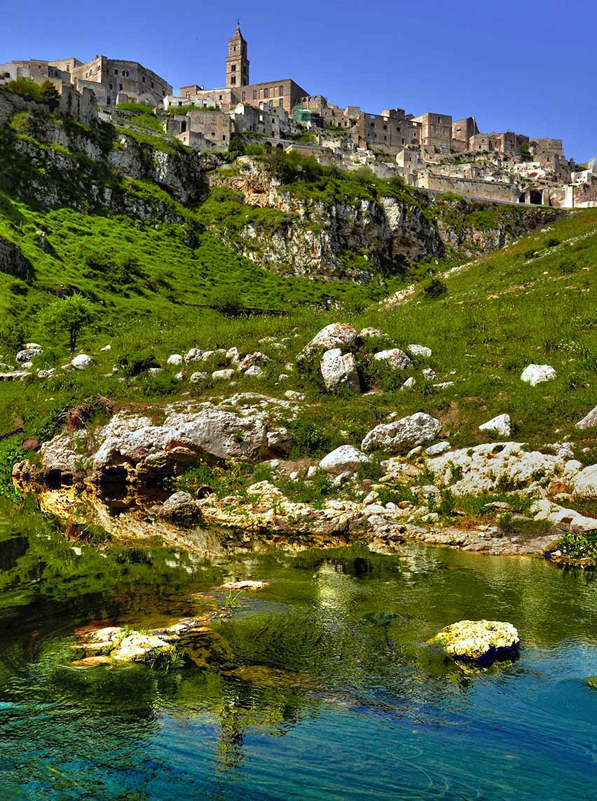 Risultati immagini per il passo in cristo si Ã¨ fermato a eboli della sorella di Carlo Levi dell'odio di matera