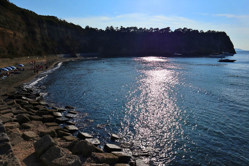 Procida – Spiaggia del Postino a Cala del Pozzo Vecchio